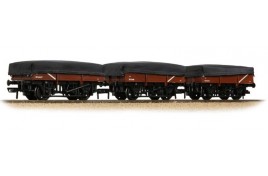 33-091A Set of 3 China Clay wagons in BR Bauxite with Tarpaulin Covers OO Gauge